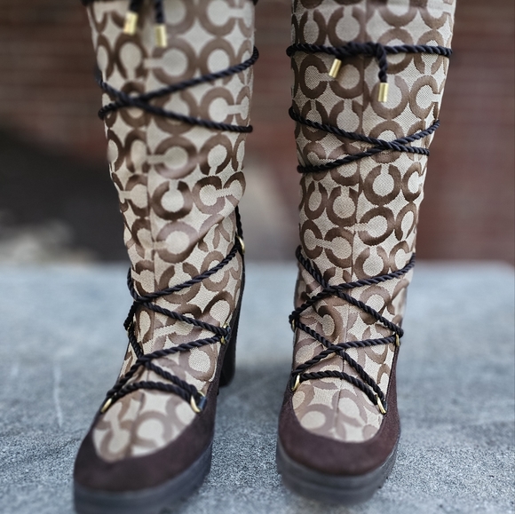 Authentic COACH NWOT MAISY WEDGE HEEL Winter Boot Size 9 - Picture 5 of 6